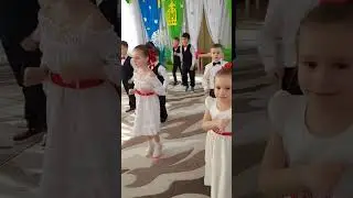 Песня про бабушку 2023