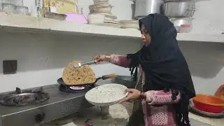 Village family vlogs|| Aloo mathy k prathay|| village style Aloo mathy paratha|| bushra family vlogs