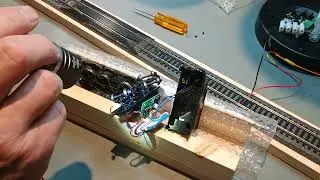 Adding DCC sound decoder to 2-6-0 HO steam engine 