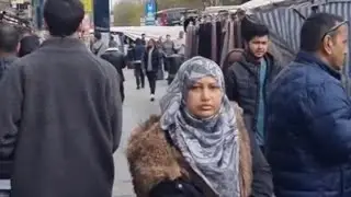 Каунти-роуд движется в том же направлении, что и Ист-Энд Лондона. Мы должны остановить это безобр...
