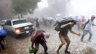 Severe Hailstorm Wreaks Havoc in Turkey: Cities Paralyzed! Storm in Istanbul, Ankara, Izmir, Bursa