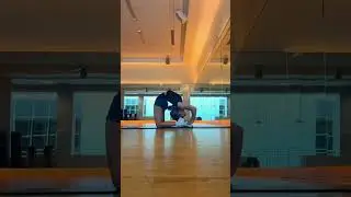 back n shoulders #flexability #streaching #flexible #stretches