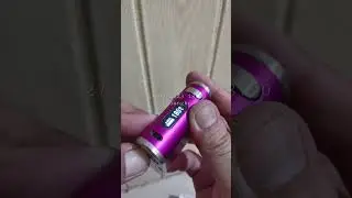 Detail pico Hot pink