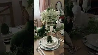 Presenting my 2025 Easter tablescape 🤍💚🤍🐇 #easterdecorationideas #eastertablestyling