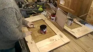 un miroir en bois de recup
