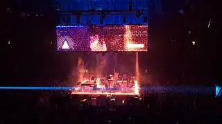 Arcade Fire - Put Your Money On Me (Live in Toronto at The Air Canada Centre)