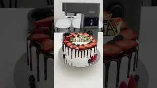 Cake with berry decor