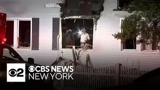 House fire in Queens leaves 2 people dead