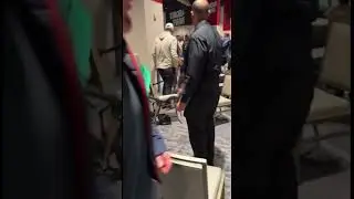 Rage quit at poker tournament #ragequit #poker #viralvideo #viralshorts #viralvideos