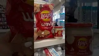 #layspotatochips #layschallenge #chipreview #cerealouslyslutty #wavy #ruffles
