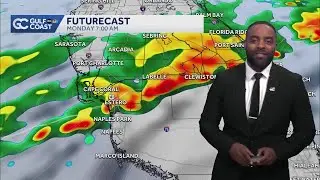 Showers and storms possible Sunday night for the Gulf Coast