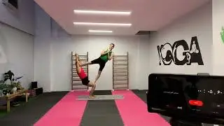 Longest Time Holding An Artistic Yoga Pose In Pair