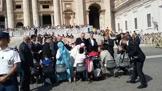 Pope Francis for healing prayers for the sick @annabmytravelblog