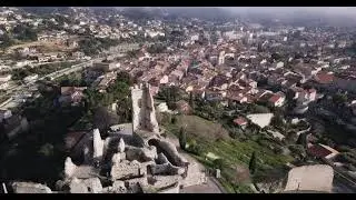 Ch&acirc;teau f&eacute;odal d'Ollioules Var au drone Acoupa Production France