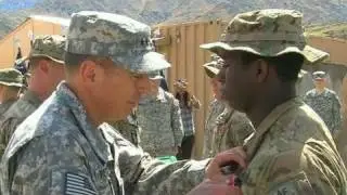 General David Petraeus Honors US Soldiers with Bronze Stars for Bravery in Afghanistan War