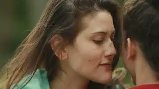 Rain Bordo ahora tiene un video en español