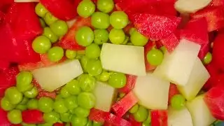 Simple Desi style 🤤 😋 Aloo gajjar matter #dailyvlog #cooking 😋🤤