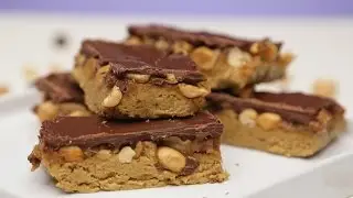 Raw Protein Packed Vegan Snickers Bars | GLOW