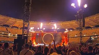 @EdSheeran  - I SEE FIRE LIVE 🔥 LOOP TOUR PERTH 🇦🇺