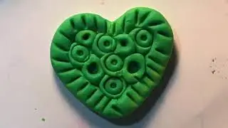 Let&rsquo;s Sculpt Play-doh Hearts