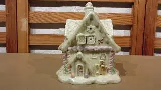 Lenox The Gingerbread House Music Box Plays 
