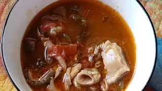 Как приготовить нежные субпродукты с матоке, рисом и зеленью | Традиционное блюдо Уганды