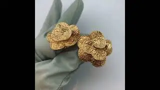 🤗 Boucles d&rsquo;oreilles VAN CLEEF ET ARPELS &laquo; Fleurs &raquo; en or jaune, vers 1970 🌺 