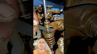 &Eacute; assim que &eacute; feita a regulagem de v&aacute;lvula #mechanic #carros #viralshort