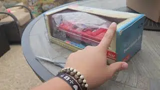 Ebay 1/18 diecast hual!!! Sun star 1/18 ford 500 and maisto chrysler 300B unboxing!!!