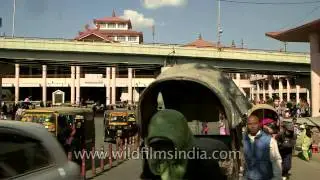 Statue of Maharaja Bhagyachandra taming elephant in Khwairamband Bazaar