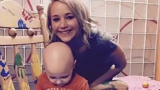 Jennifer Lawrence Helps Spread Holiday Cheer at a Kentucky Children's Hospital