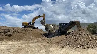 Lokotrack LT1415 Mobile Impactor plant crushing material #kenworth #peterbilt #truck