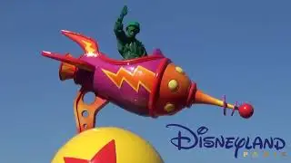Disneyland Paris Parade: Disney Stars on Parade (Full video) [August 2018]