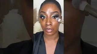 This BK Beauty concealer brush has a chokehold over me 😮😳 #makeup #makeupbrushes