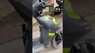 #wrapp_zone  Aprilia black met graphics