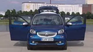 Smart Forfour Proxy - Midnight Bluecool Silver - Design Trailer | AutoMotoTV