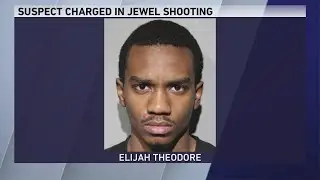 19-year-old Chicago man arrested in Phoenix, charged in November shooting at Jewel-Osco on South Sid