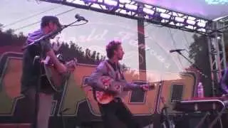Coldplay - Don't Panic (Live at a back yard barbeque, 23 July 2008)