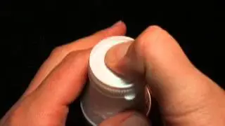 EzCap Snap Cap - Foil Removing