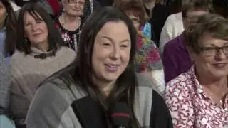 Shoana Jensen surprises Cityline viewers with holiday gifts!