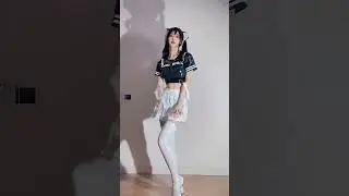 lookbook/Dynamic Elegance: Sensational Beauties' Fashionable Dance Spectacle!#beauty #beautiful