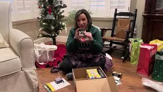Culture Fly winter friends box #friends #culturefly #friendsbox #friendsfan # friendsfanforever
