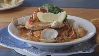 Dining Out in the Northwest: Mo's Restaurants - Seaside, Oregon