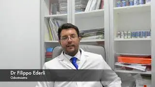 Soffri di alito cattivo e hai le gengive arrossate?
