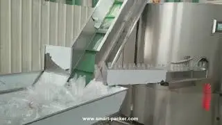Automatic big tank PET water bottle juice bottle unscrambling sorting feeding machine