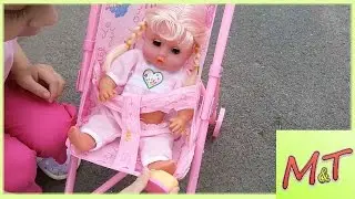 Открываем набор с пупсами и коляской. Baby Carriage. Let's go for a walk!