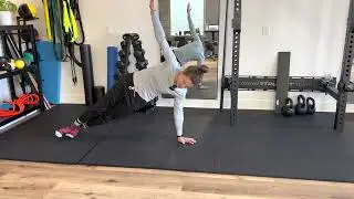 Dynamic Advance Side Plank