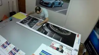 Печать баннеров, установка люверсов, склейка баннеров