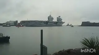 HMS Queen Elizabeth leaving Portsmouth