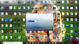 NETBEANS IDE 6.5.1 MOBILEAPPLICATION PROJECT SHOWING A GALAXY OF STARS INSIDE THE COMPUTER SCREEN